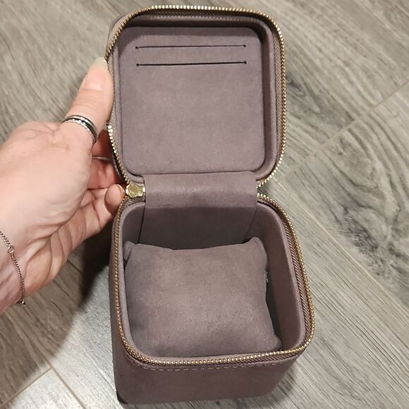 NEW Bulova Great Velvet Valet Gift Box & Pillow - Picture 4 of 7